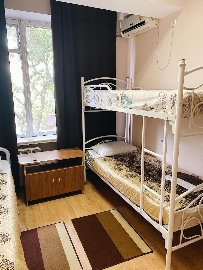 Hostel On Komsomolskaya Sotji Exteriör bild